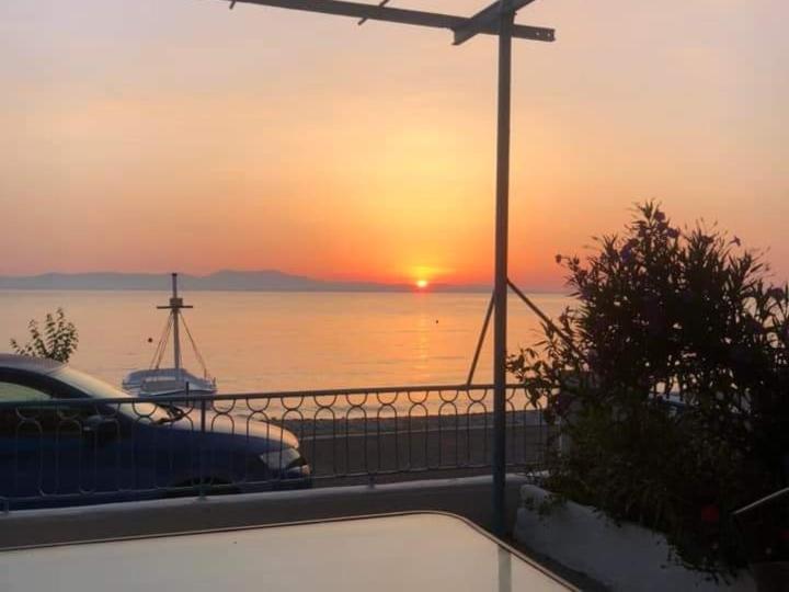 Tirós Antony'S Apartment Sea View מראה חיצוני תמונה